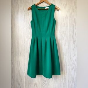 CALVIN KLEIN Green Pleated Scuba Fit & Flare Dress - 4 LNC
